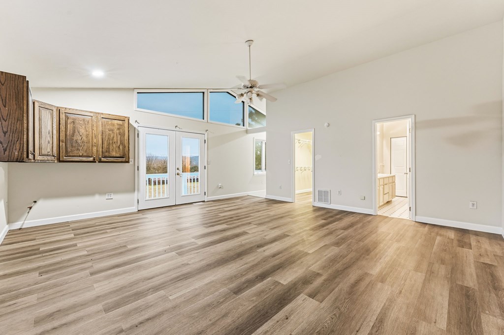 286 Mccombs Road