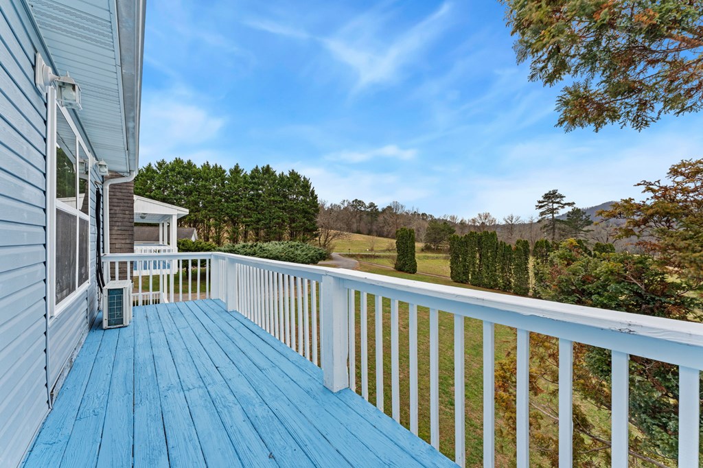 286 Mccombs Road
