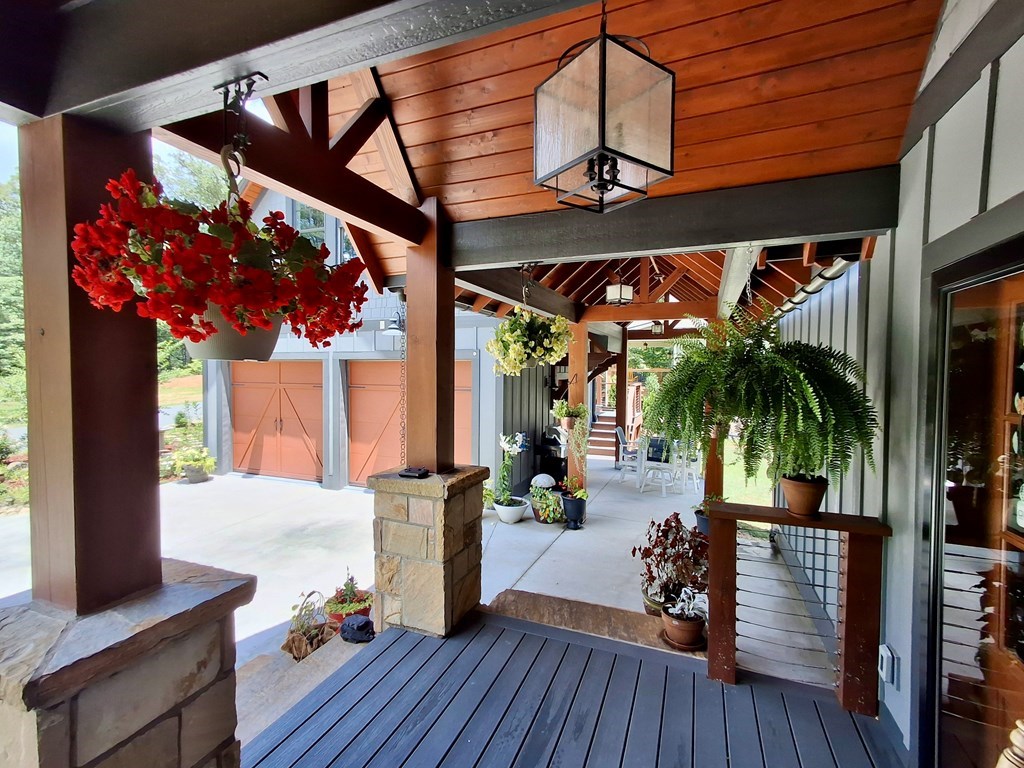 117 Amberleaf Way