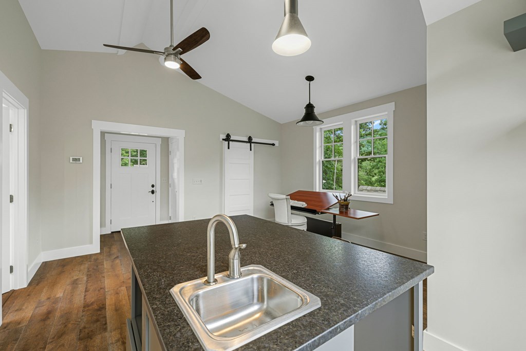 117 Amberleaf Way