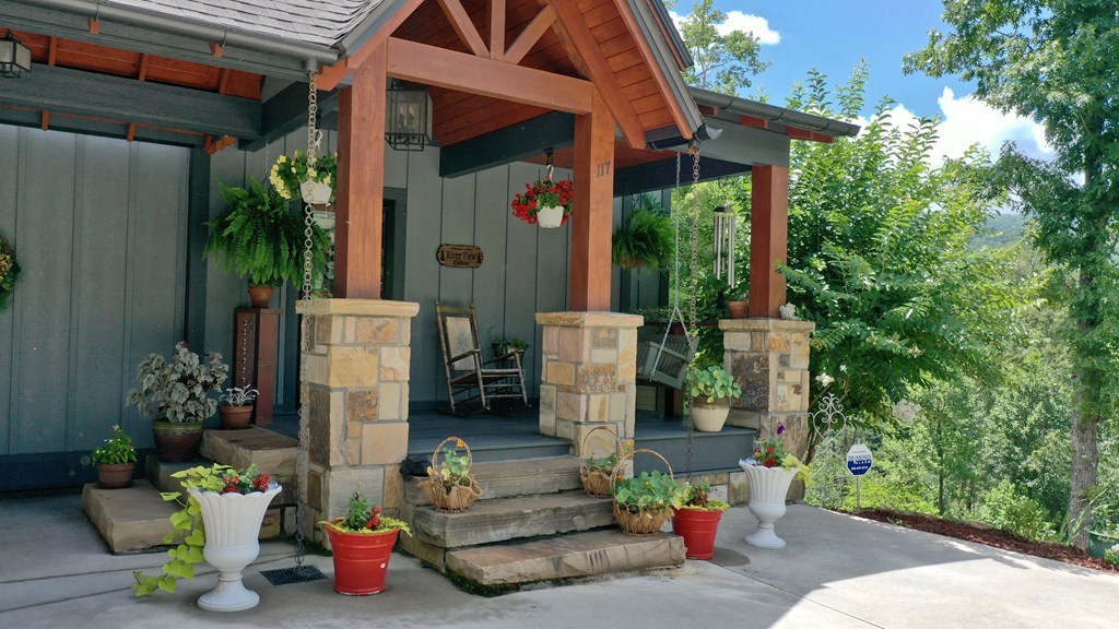 117 Amberleaf Way