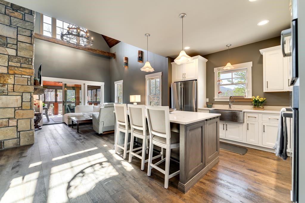 117 Amberleaf Way