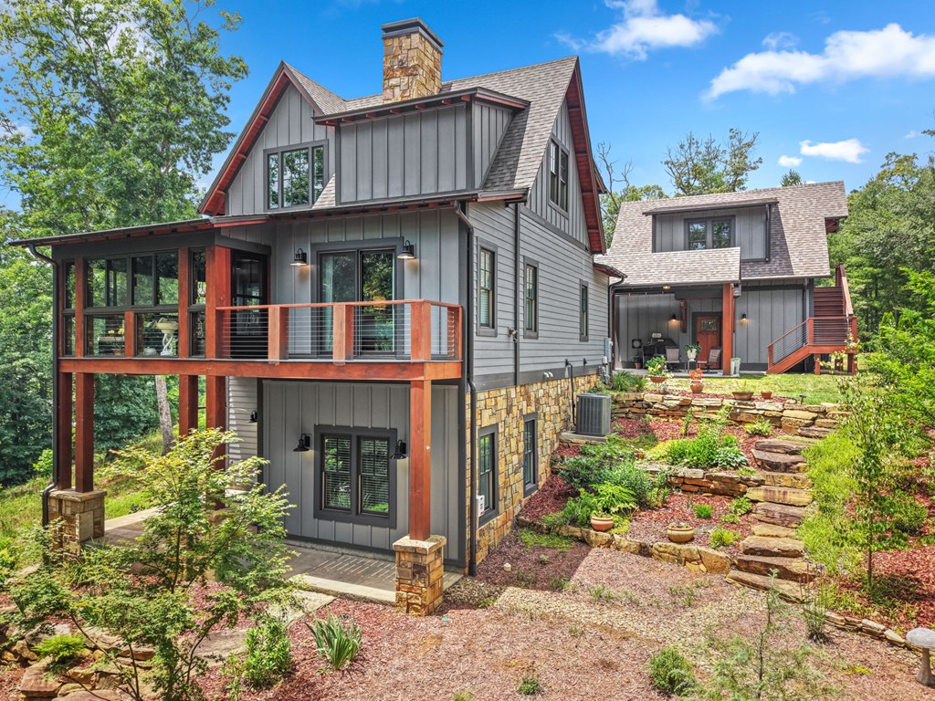 117 Amberleaf Way