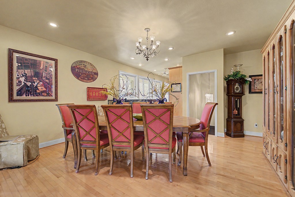 218 Lakeshore Drive