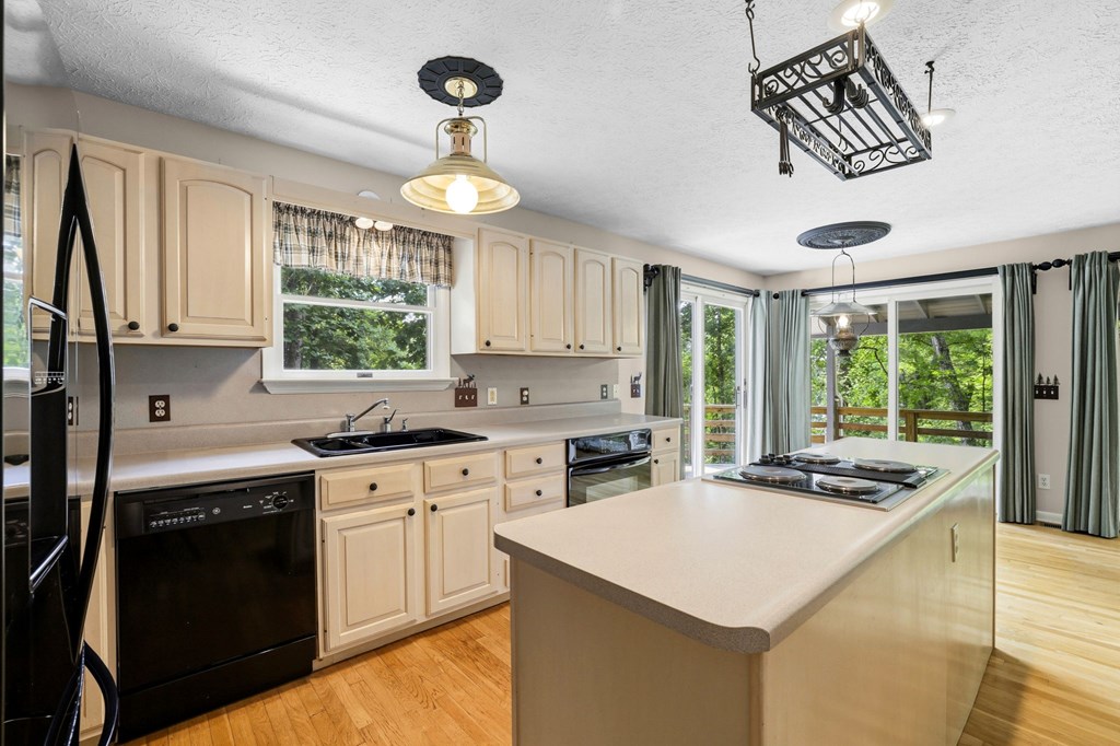 27 Dogwood Hollar Lane