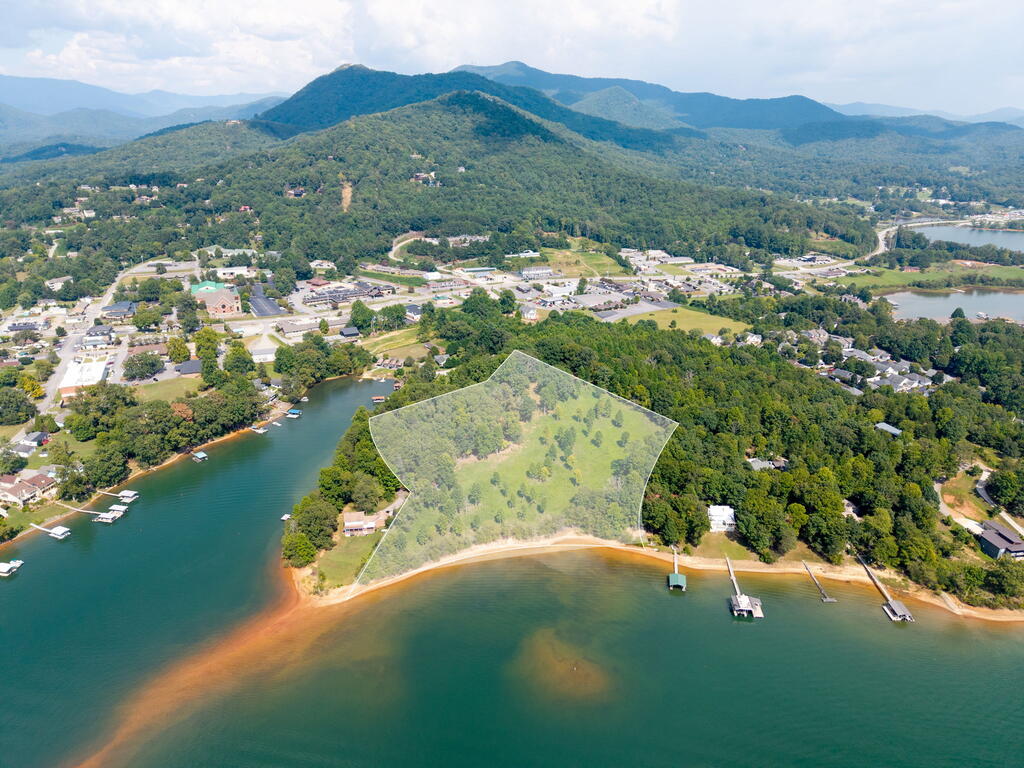 314 Lakeside Drive