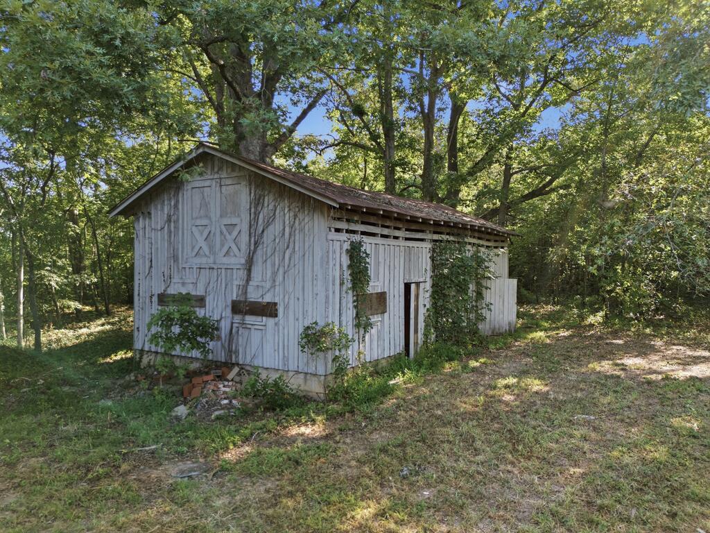 314 Lakeside Drive