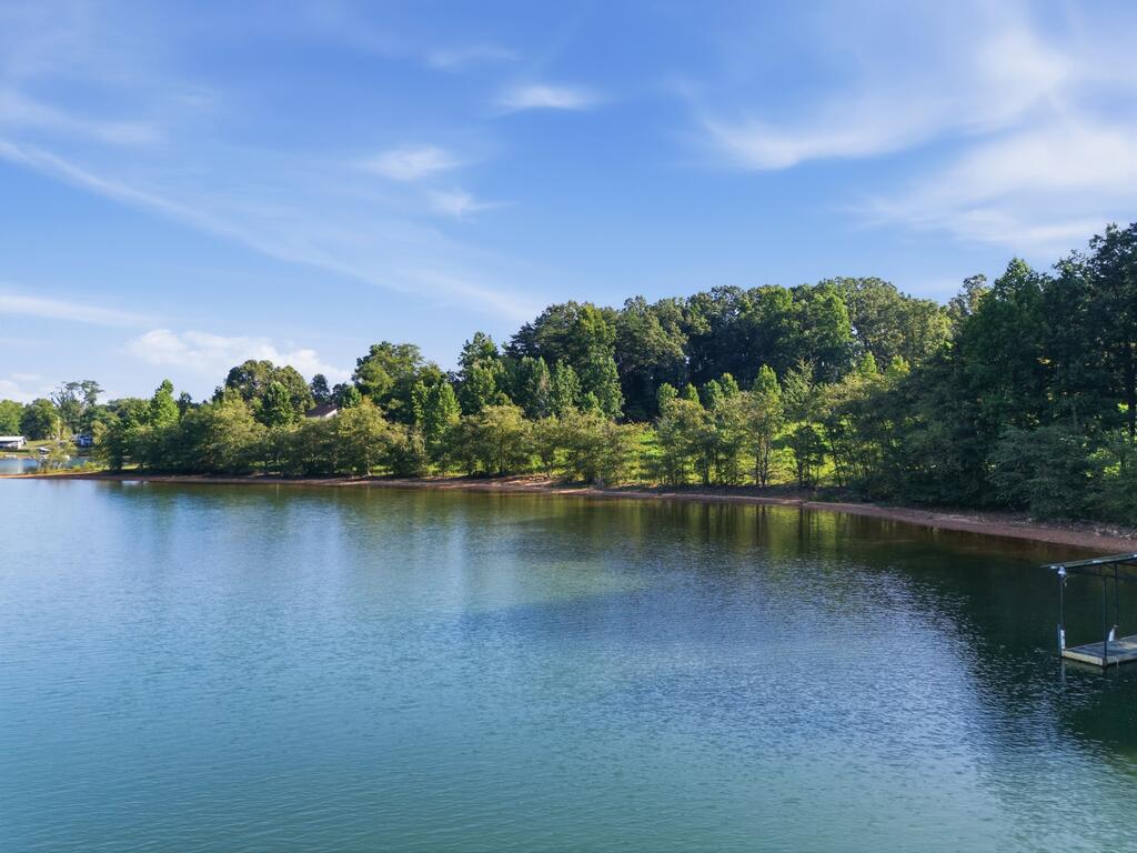 314 Lakeside Drive