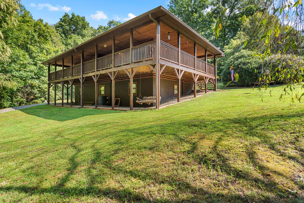 223 Mountain Breezes Drive