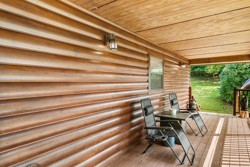 223 Mountain Breezes Drive
