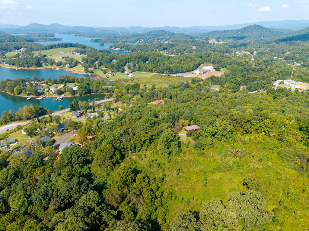 223 Mountain Breezes Drive