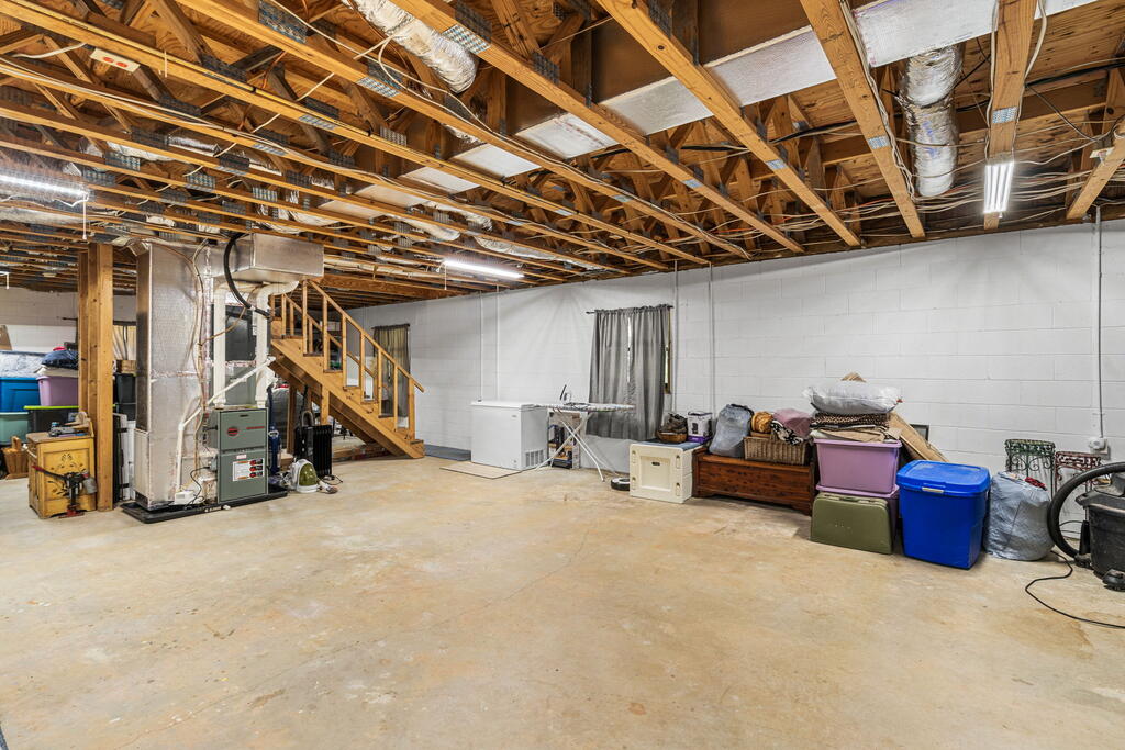 223 Mountain Breezes Drive