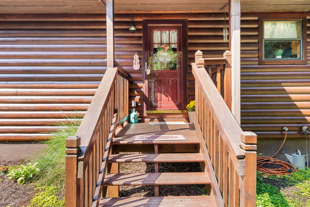 223 Mountain Breezes Drive