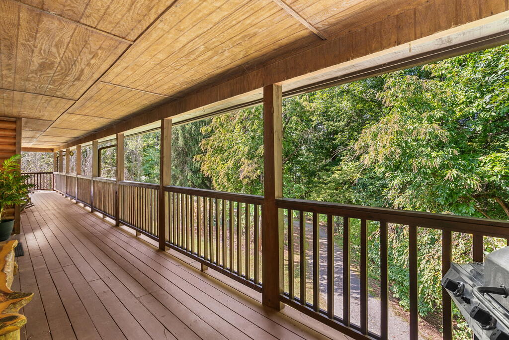 223 Mountain Breezes Drive