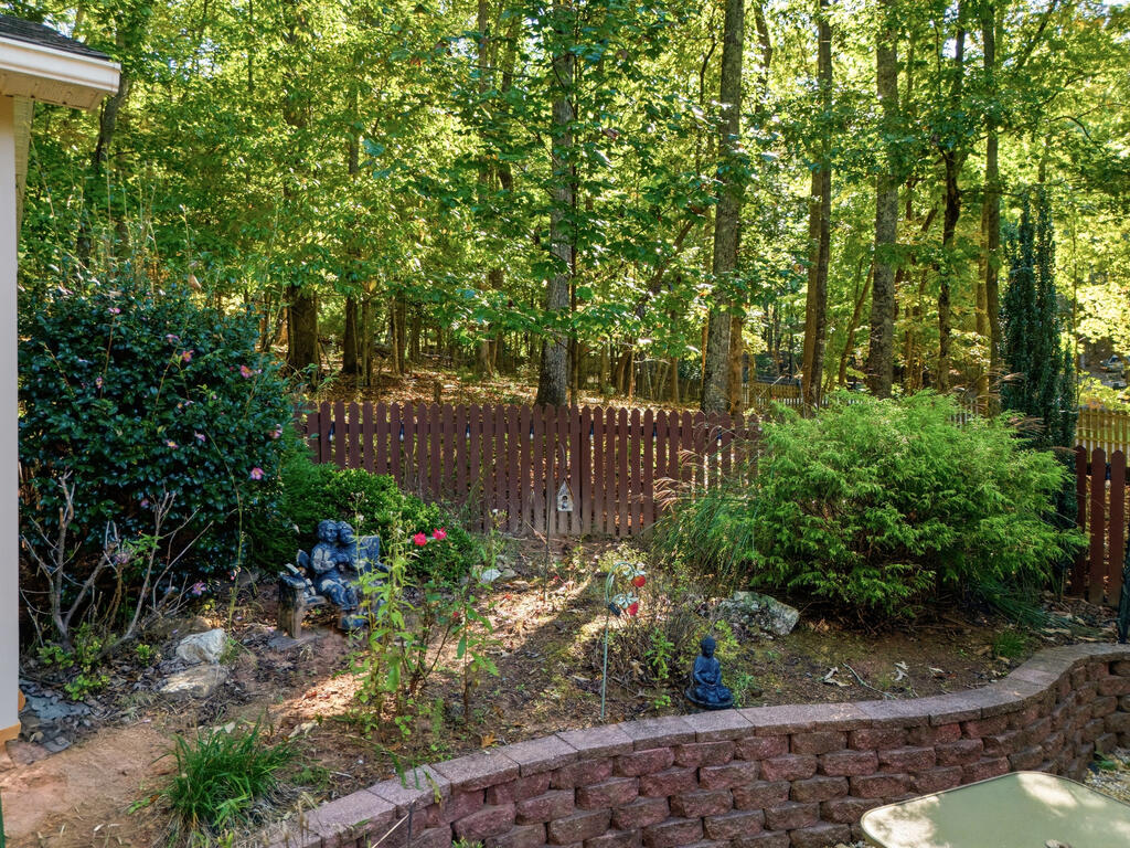 654 Ford Road