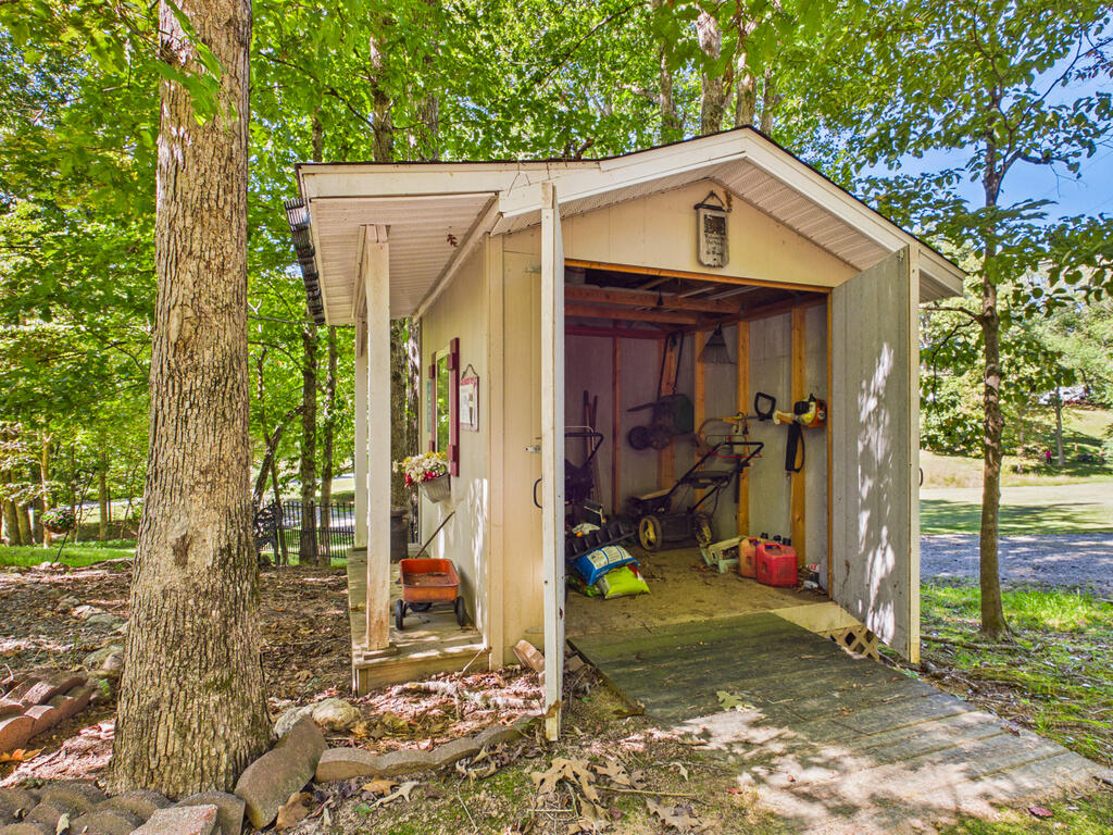 654 Ford Road