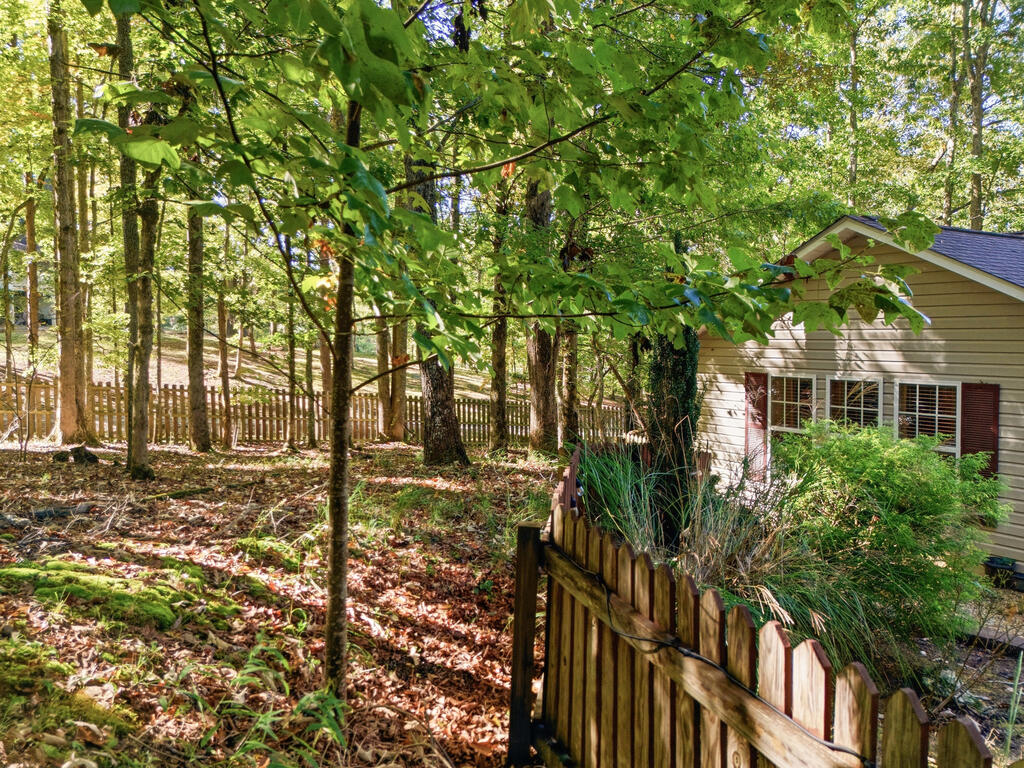 654 Ford Road