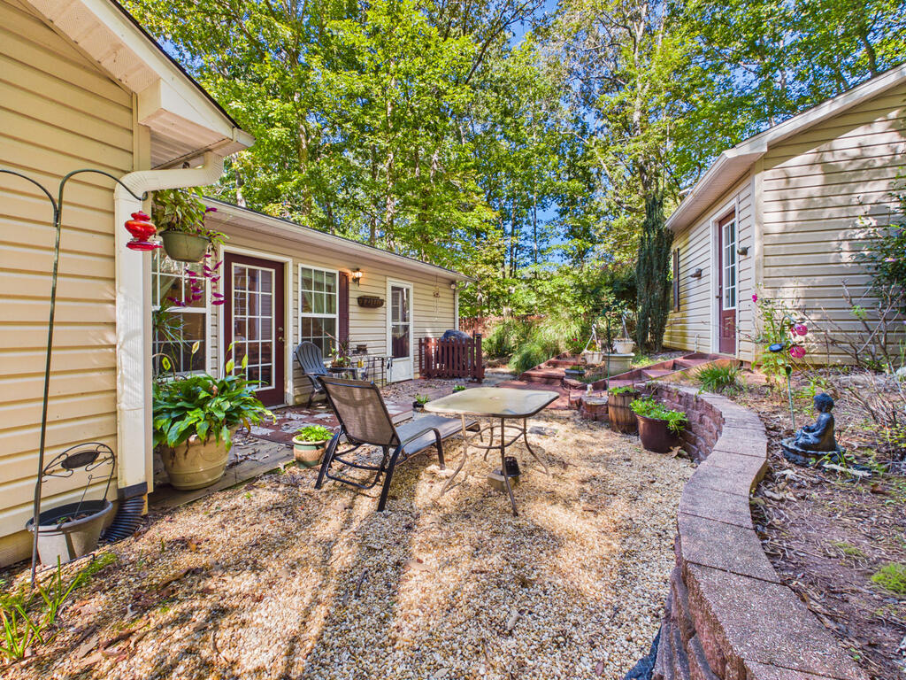 654 Ford Road
