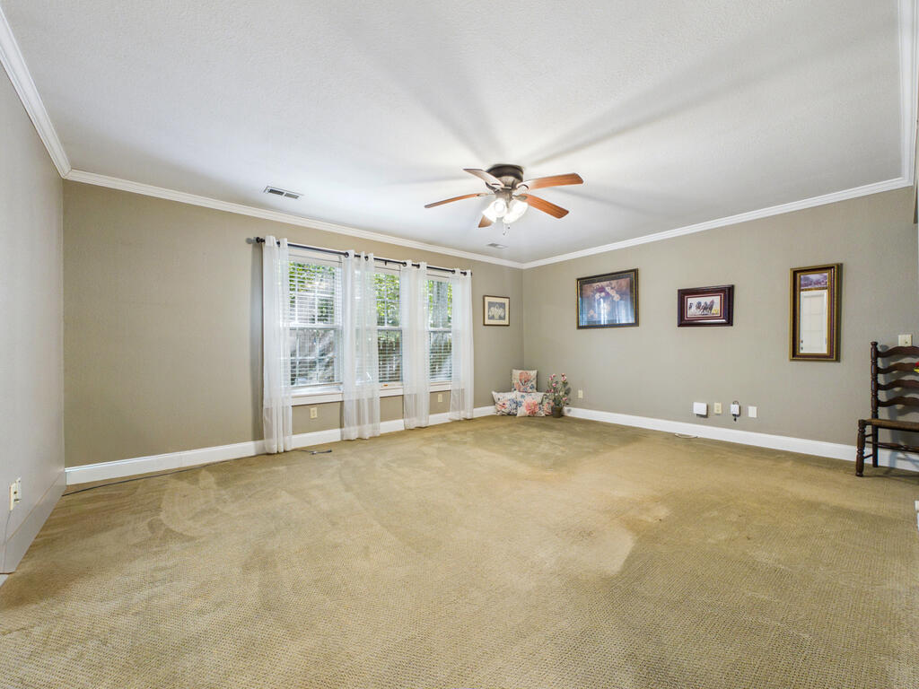 654 Ford Road