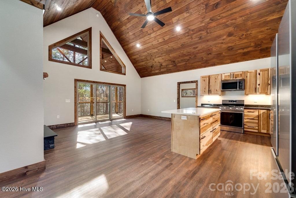 397 Kennelly Loop
