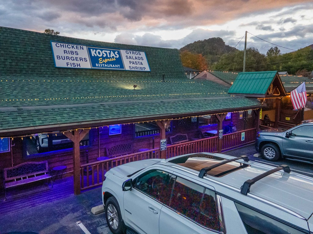 489 Haywood Road