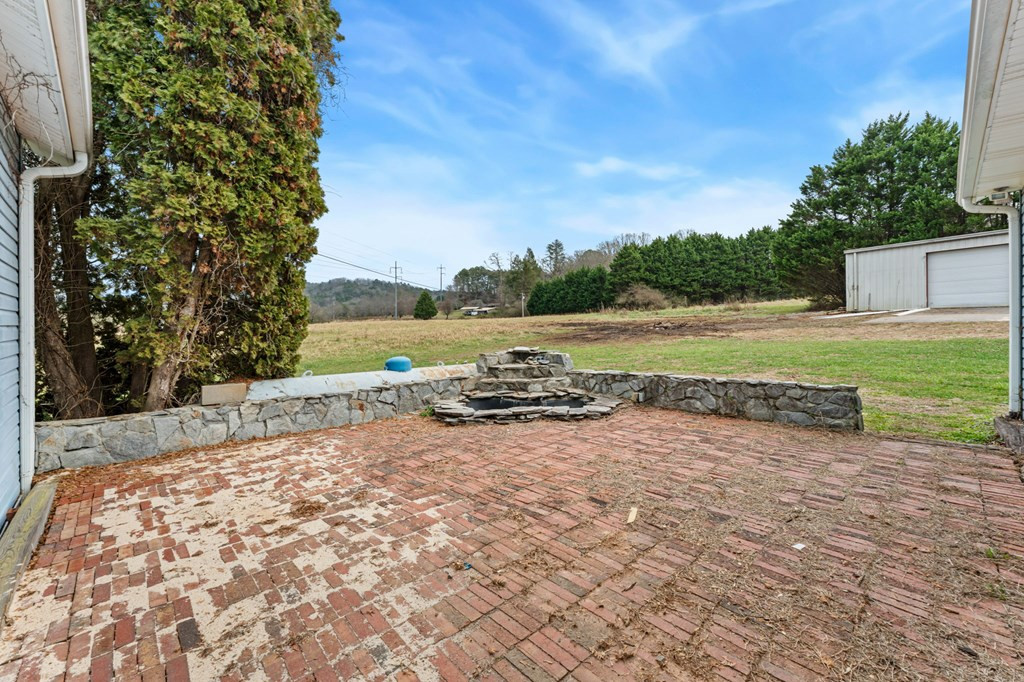286 Mccombs Road