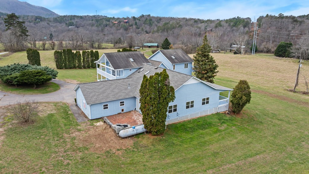 286 Mccombs Road