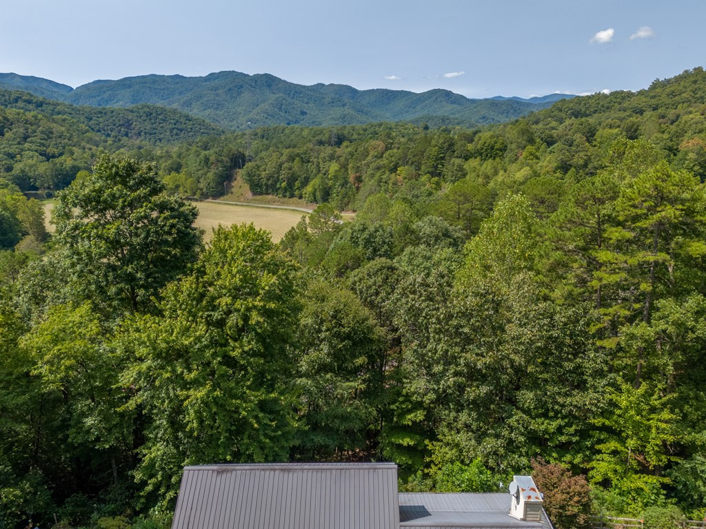92 Sterling Lane