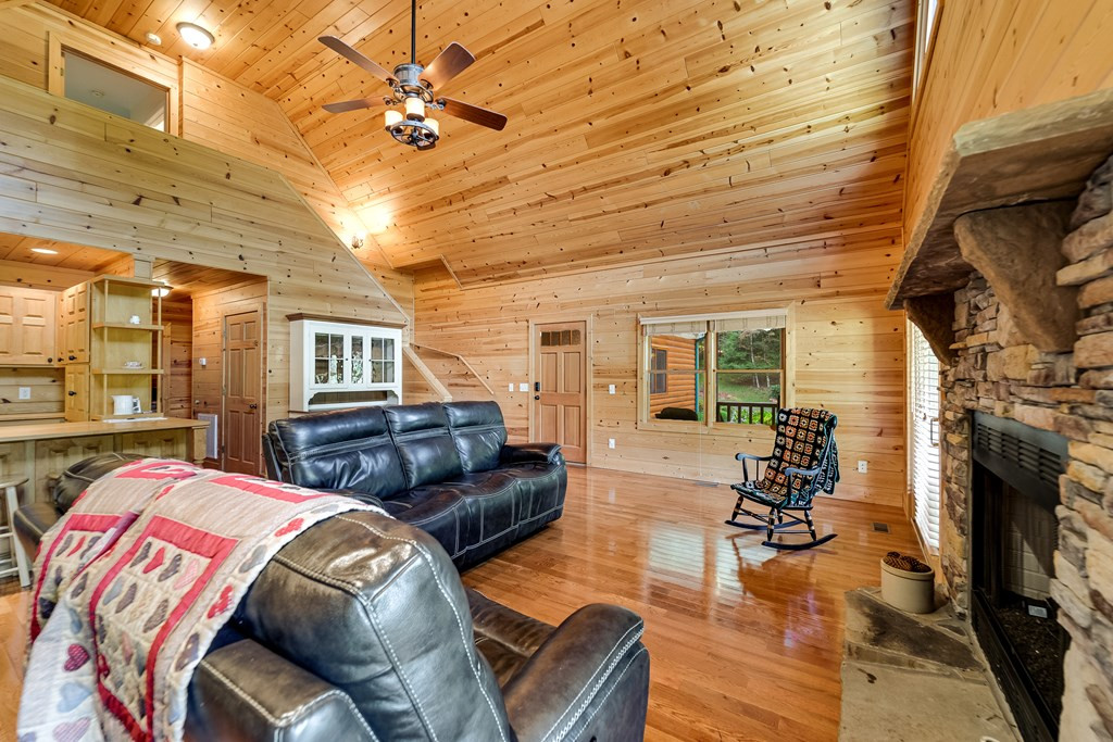 25 Black Oak
