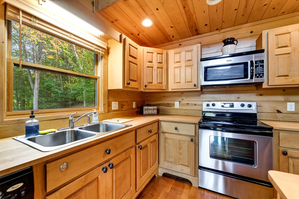 25 Black Oak