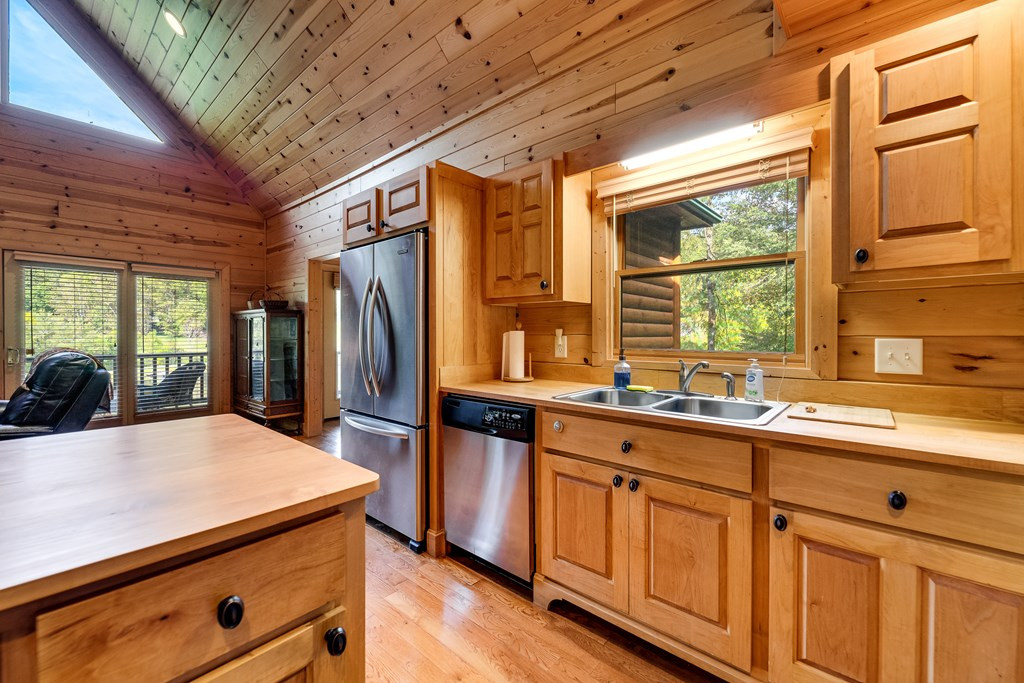 25 Black Oak