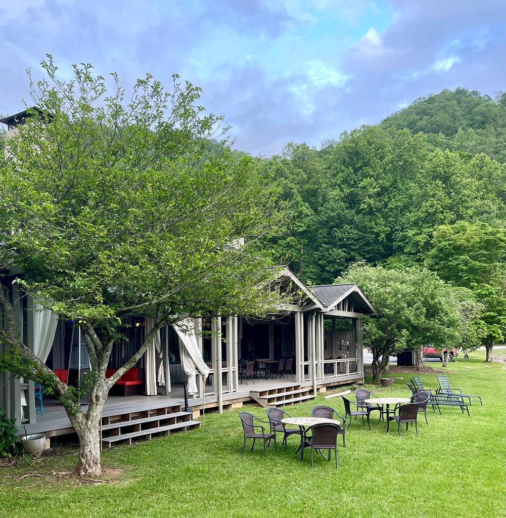 180 Valley Lane