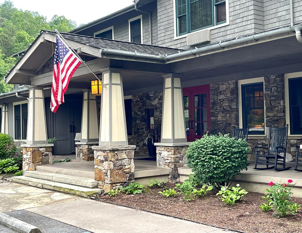 180 Valley Lane