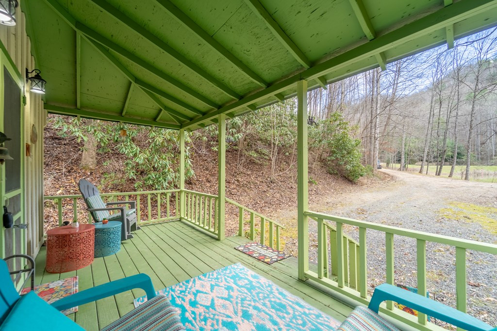180 Valley Lane