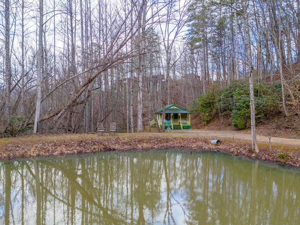 180 Valley Lane