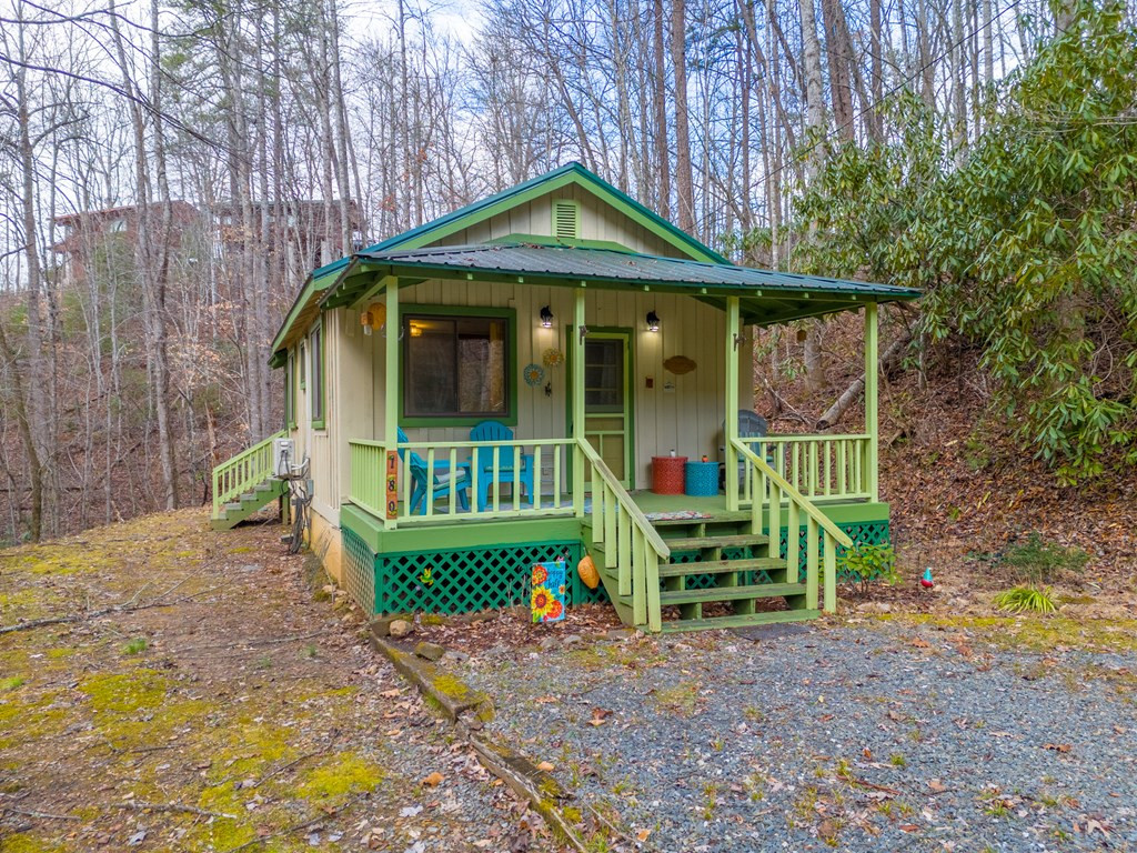 180 Valley Lane