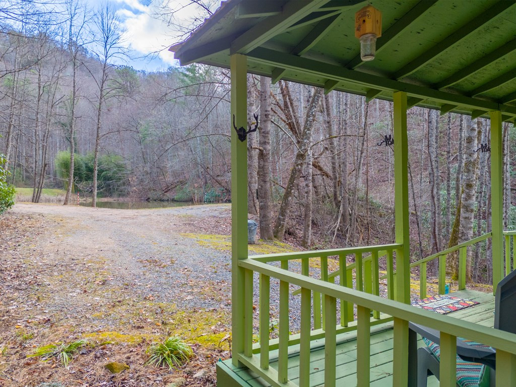 180 Valley Lane