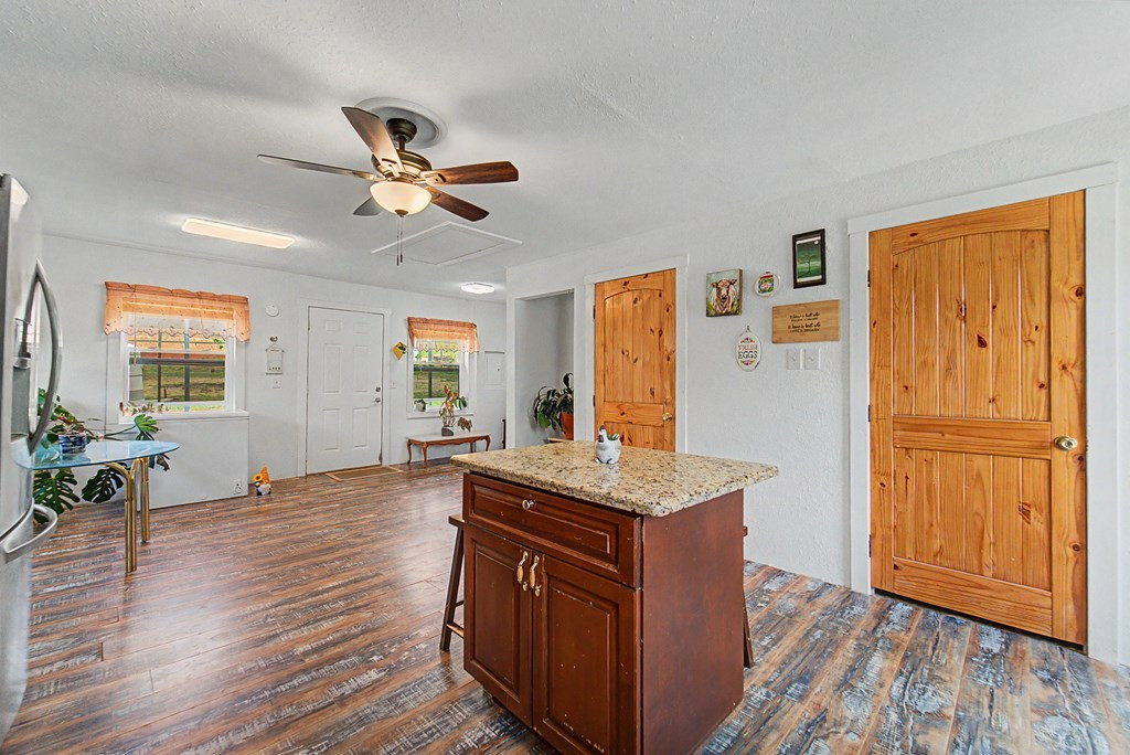 3325 Pack Mountain Road