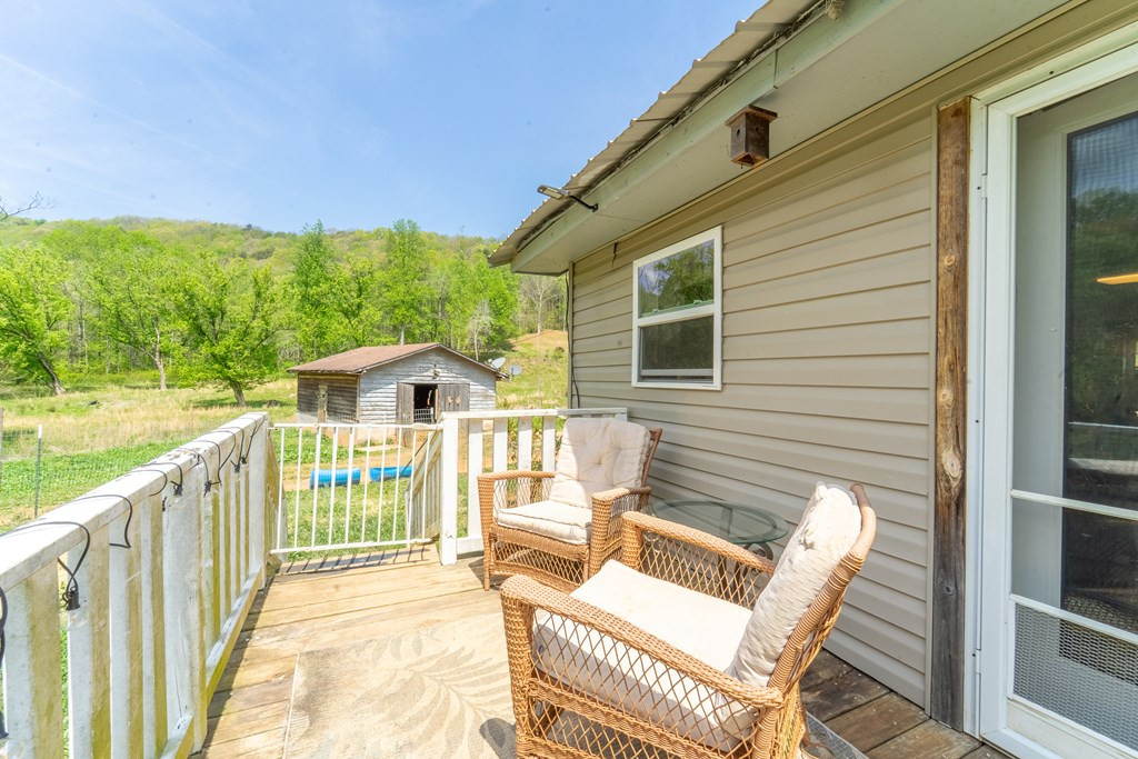 3325 Pack Mountain Road