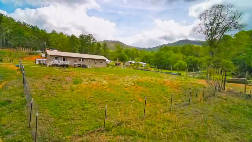 3325 Pack Mountain Road