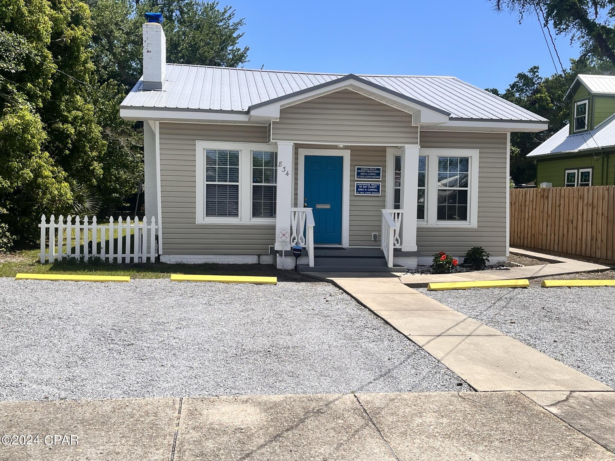 834 Grace Avenue