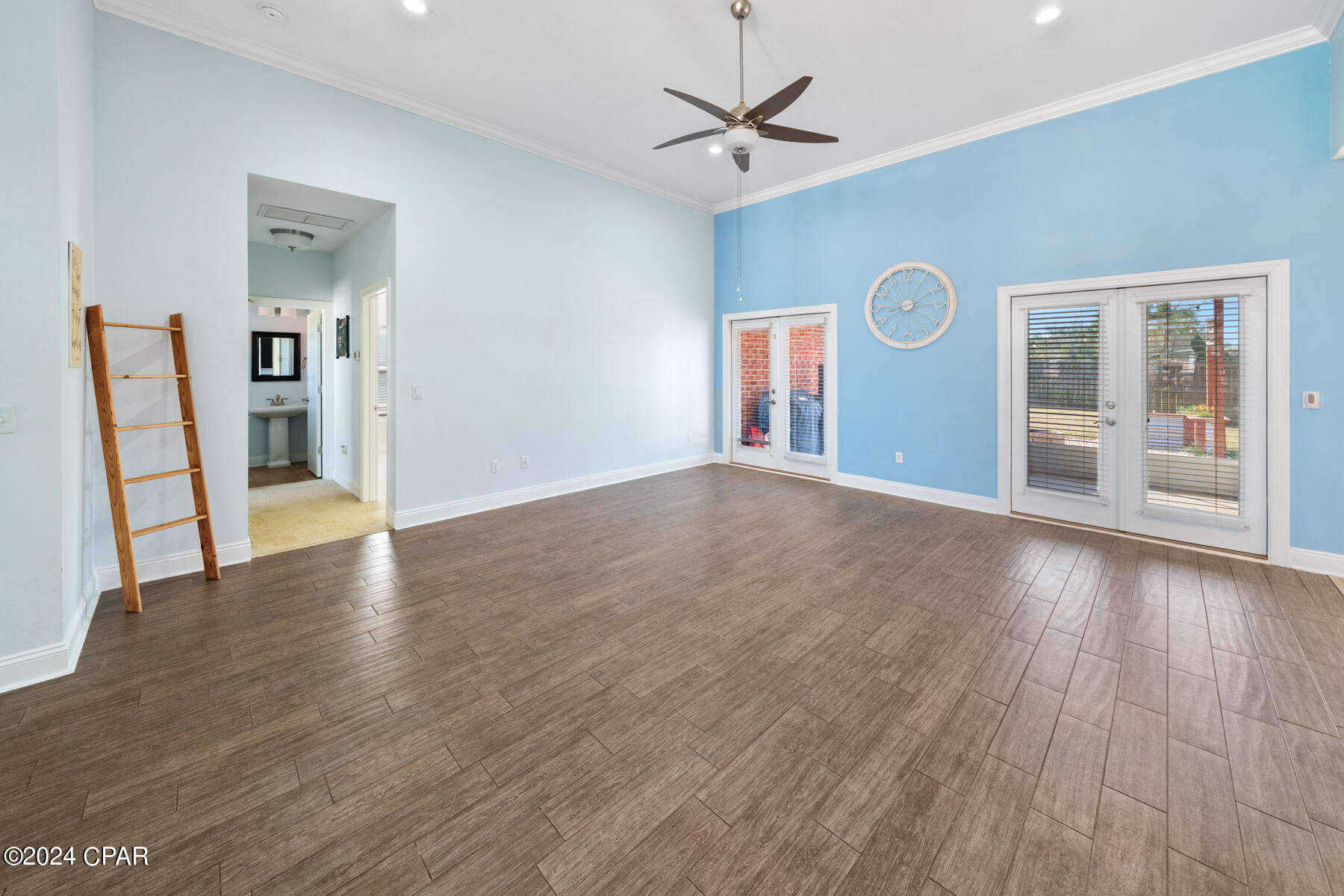 115 Lakeview Terrace