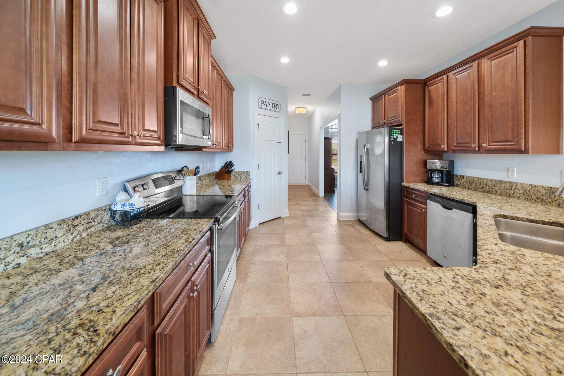 115 Lakeview Terrace