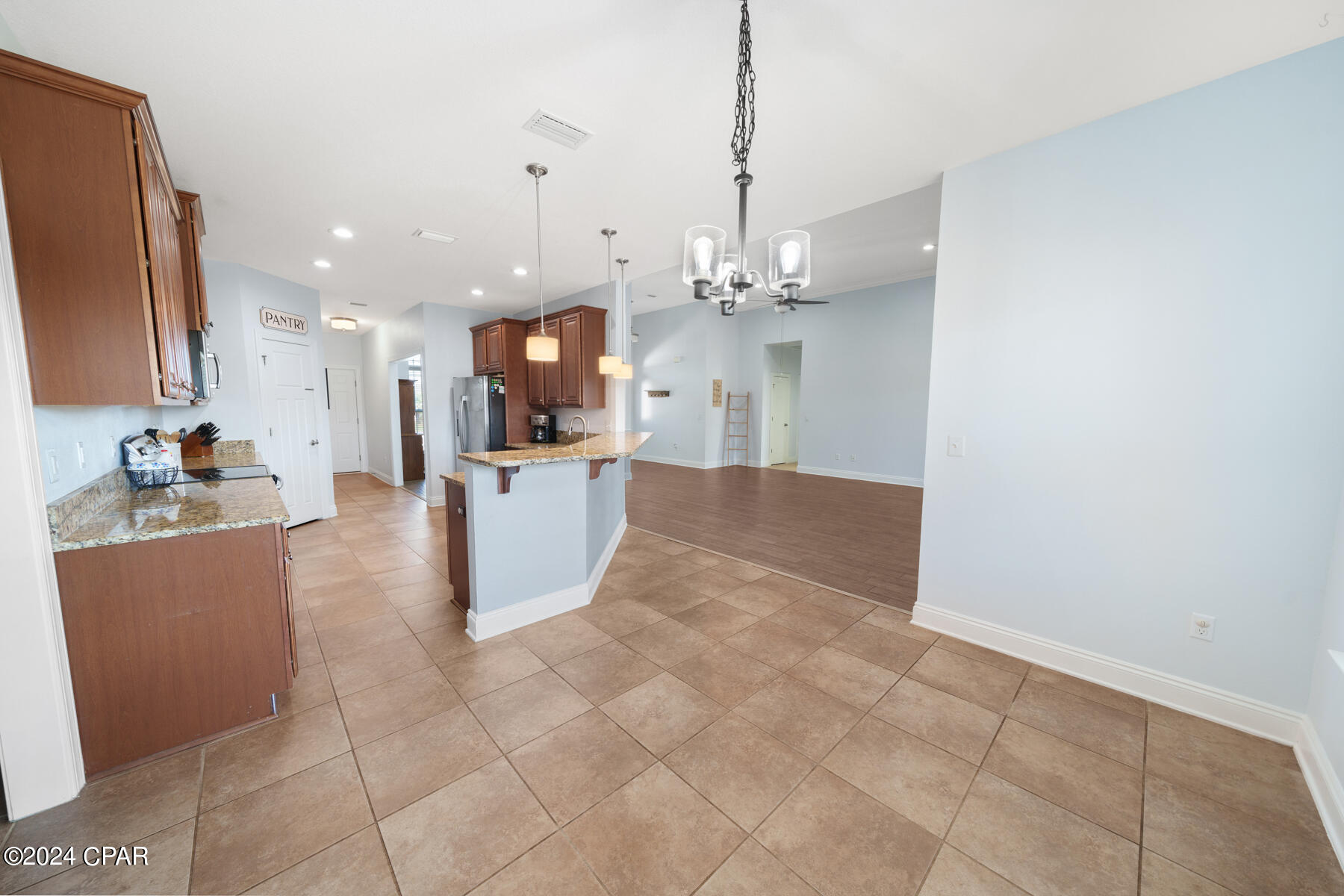 115 Lakeview Terrace