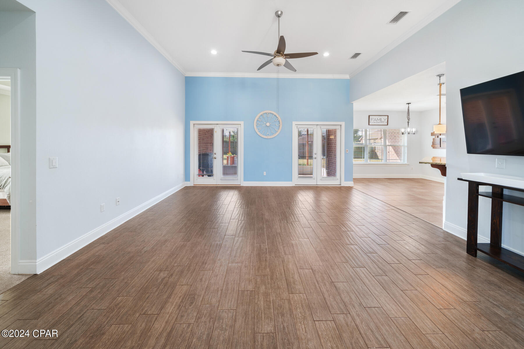 115 Lakeview Terrace