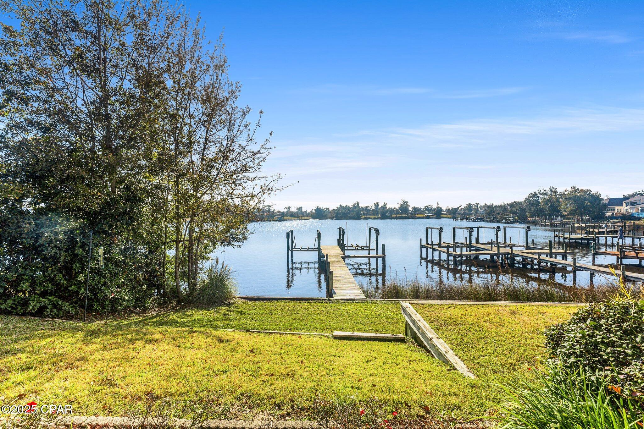 2904 Country Club Drive