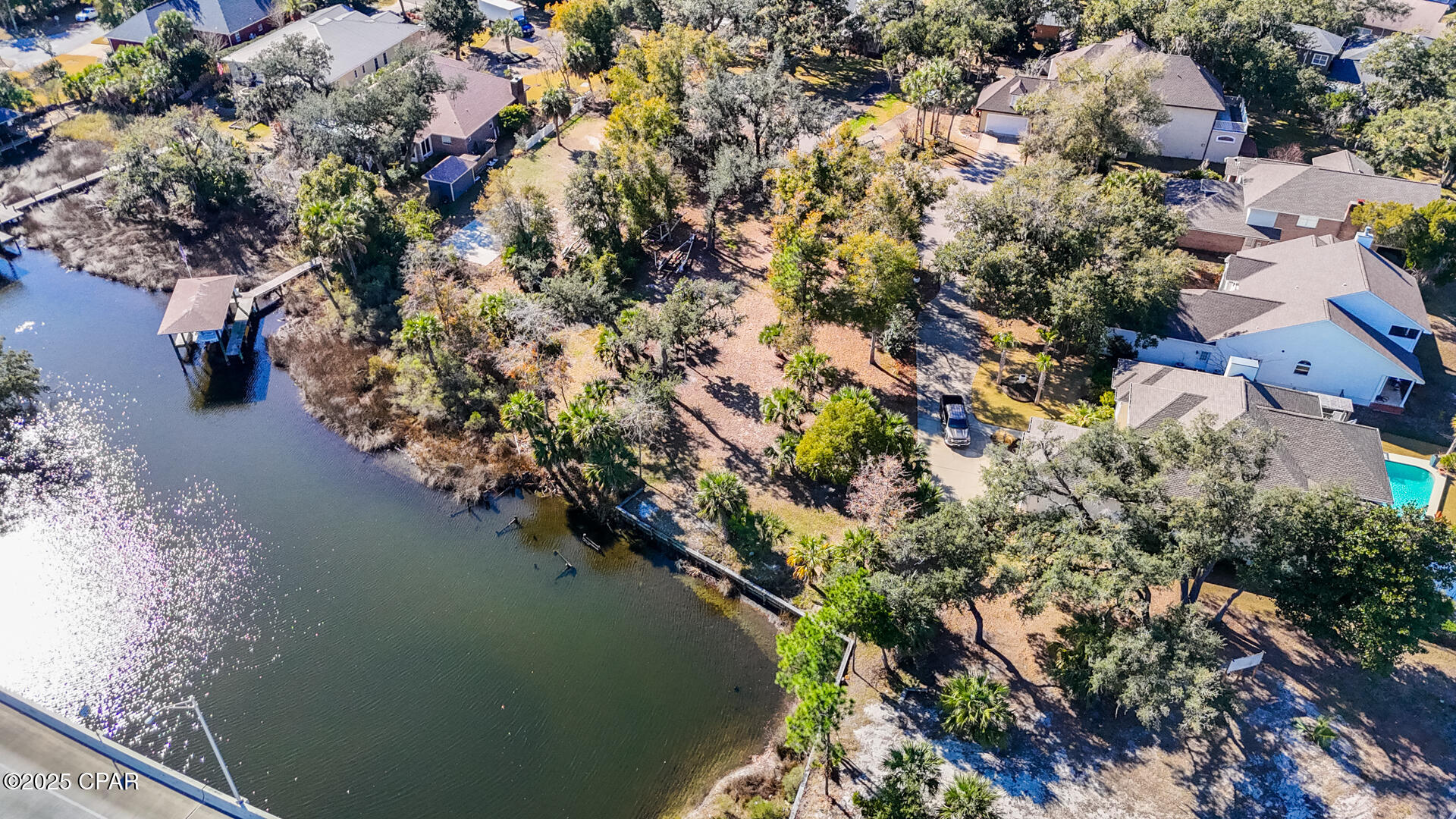 201 Harbour Pointe Drive