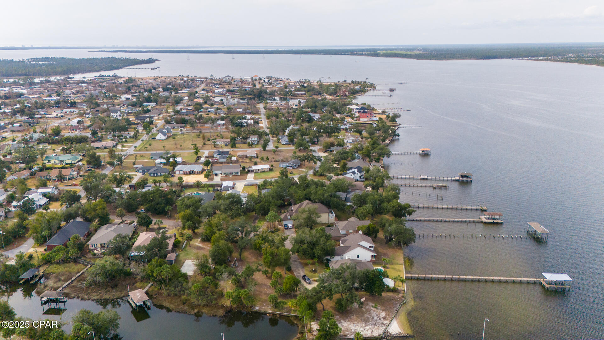 201 Harbour Pointe Drive