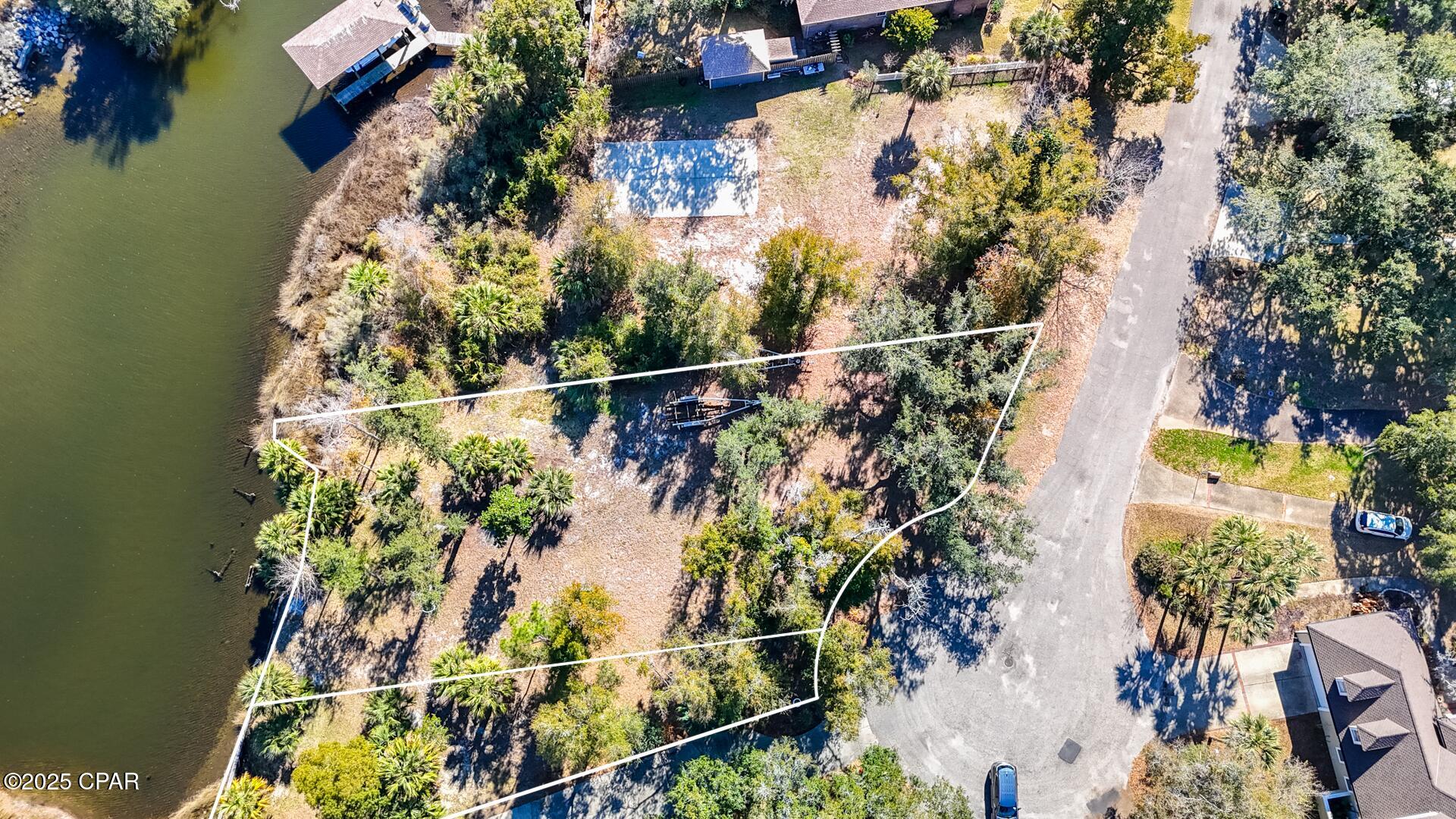 201 Harbour Pointe Drive