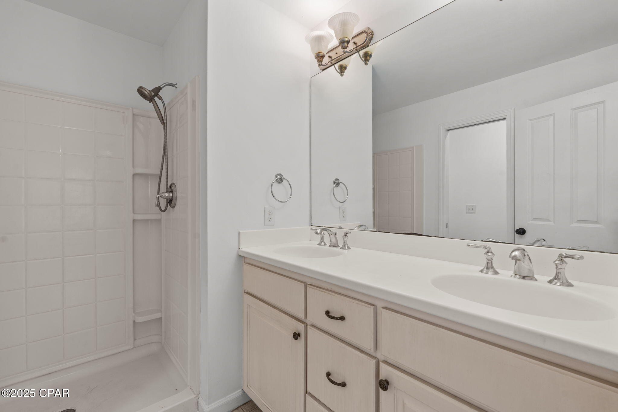 8204 Annabellas Lane